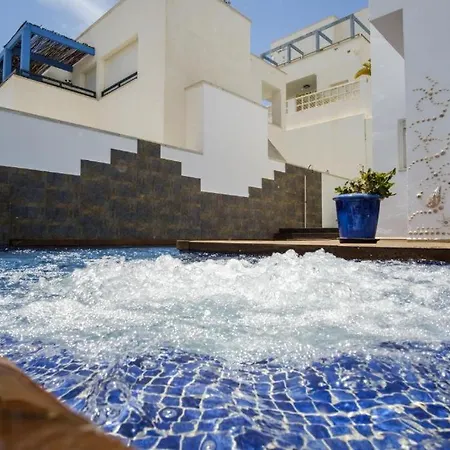 Puertas Villa *